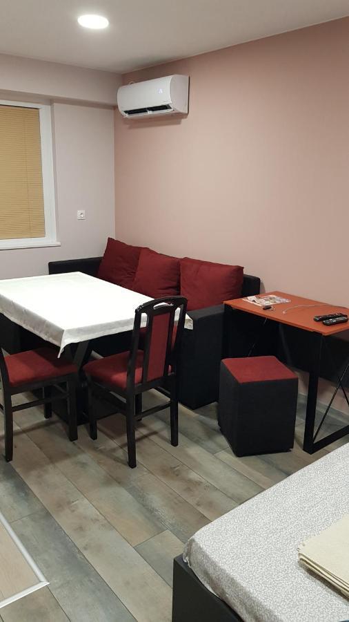 Lux Apartment มอนตานา ภายนอก รูปภาพ